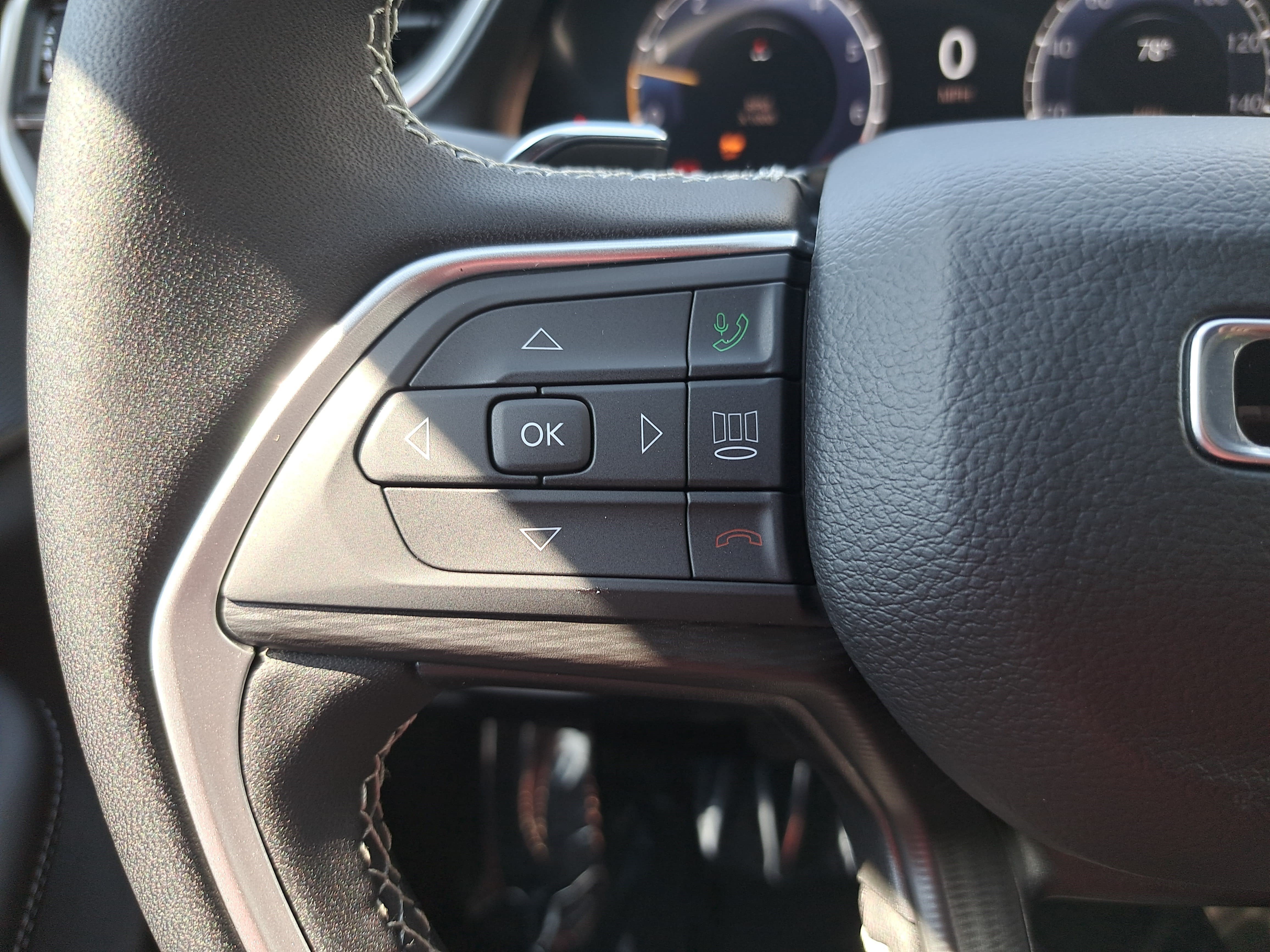 New 2026 Jeep Grand Cherokee Laredo AWD/4WD image 16