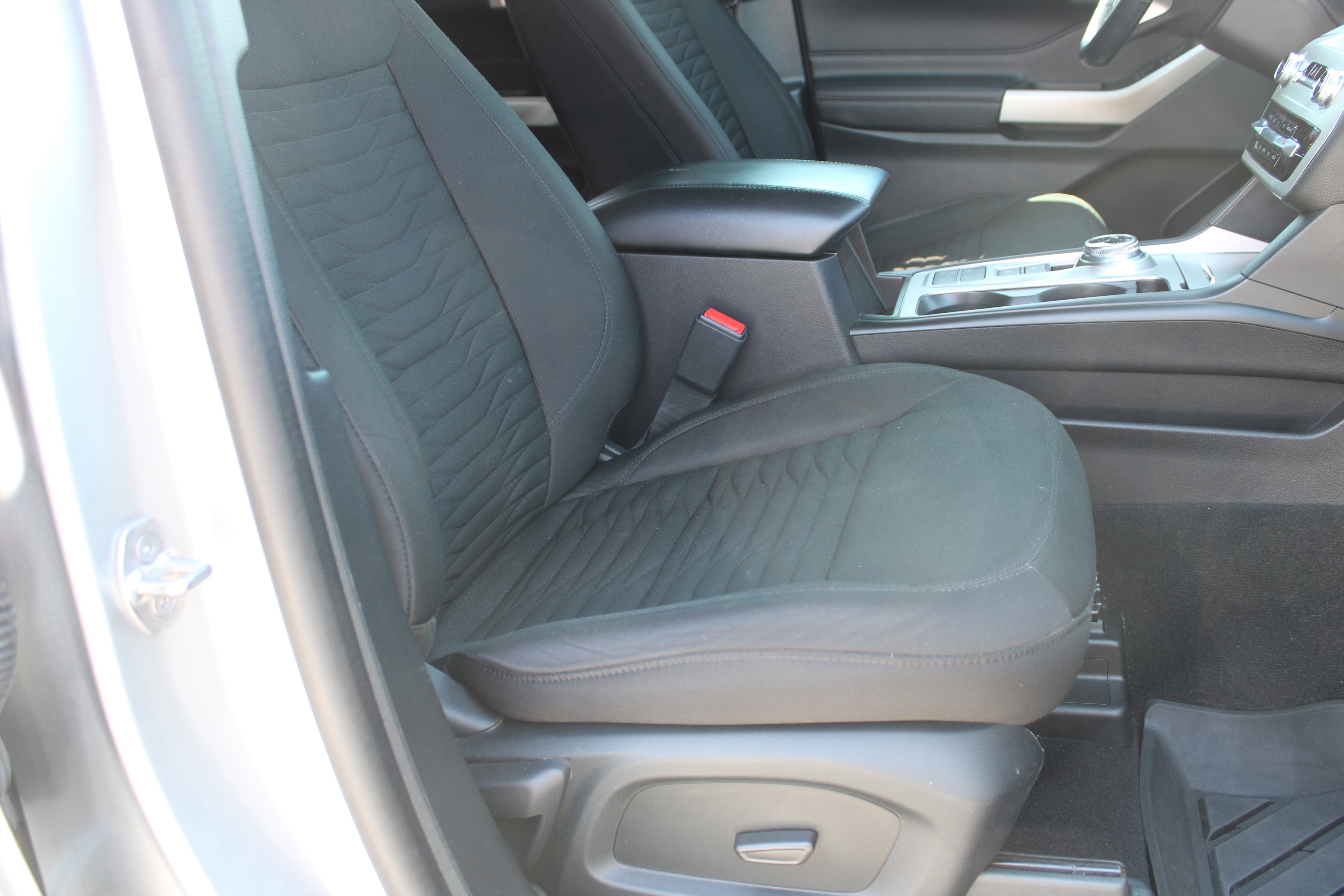 Used 2021 Ford Explorer XLT image 19