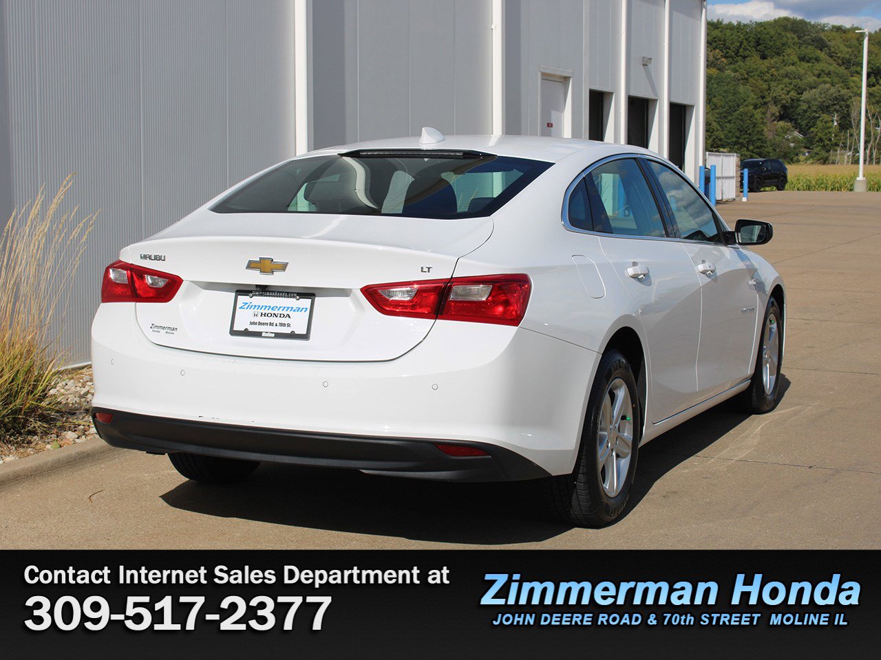 Used 2024 Chevrolet Malibu LT image 2