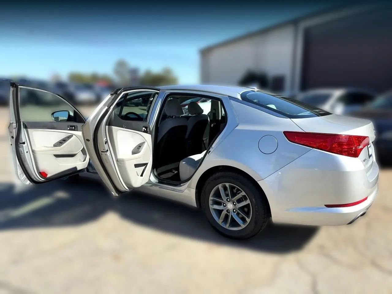 Used 2013 Kia Optima LX image 22