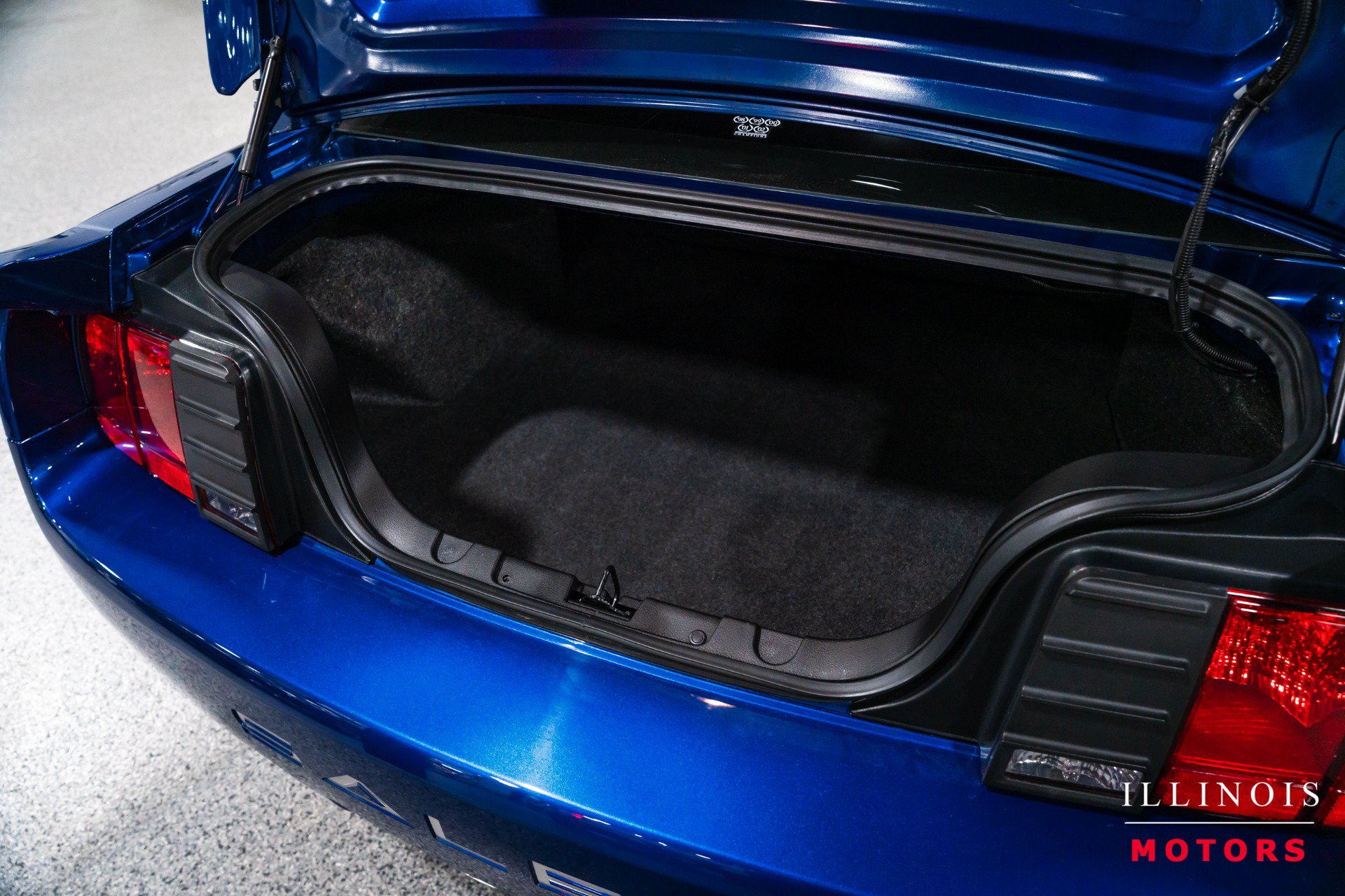 Used 2006 Ford Mustang GT RWD image 17
