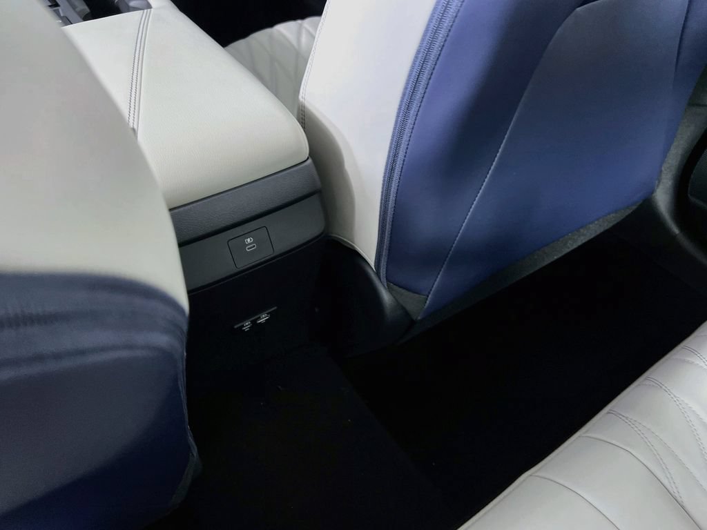 New 2026 Nissan Sentra SL w/ Floor Mat Package FWD image 25