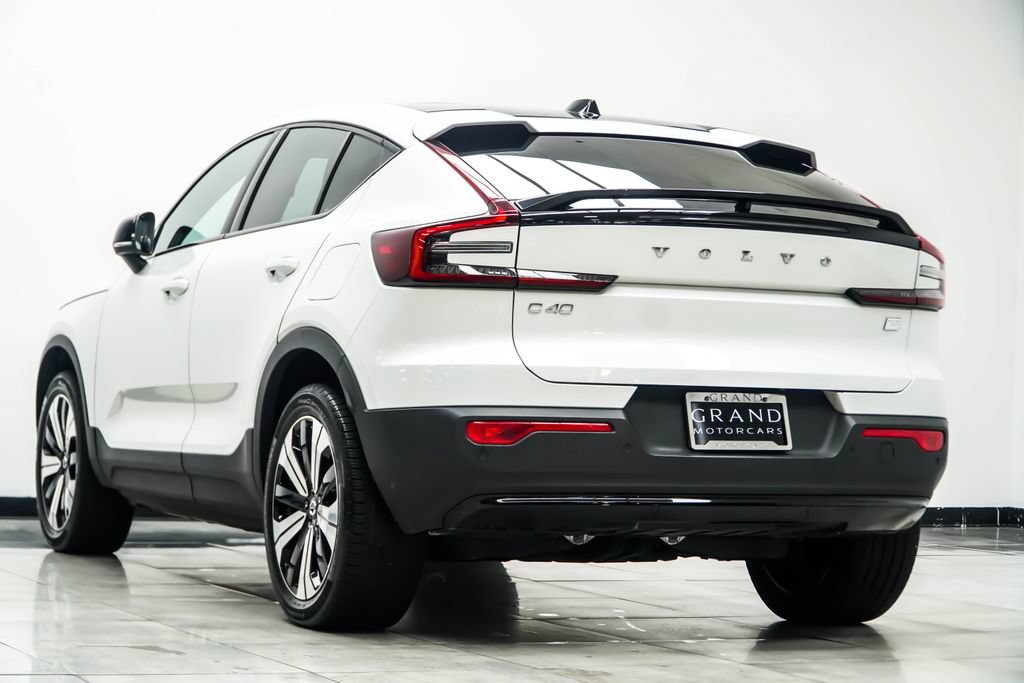 Used 2023 Volvo C40 Recharge Core AWD/4WD image 12
