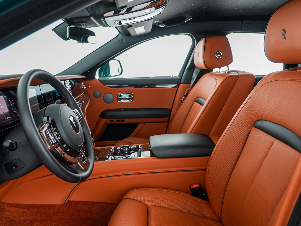 Certified 2025 Rolls-Royce Ghost AWD/4WD image 16