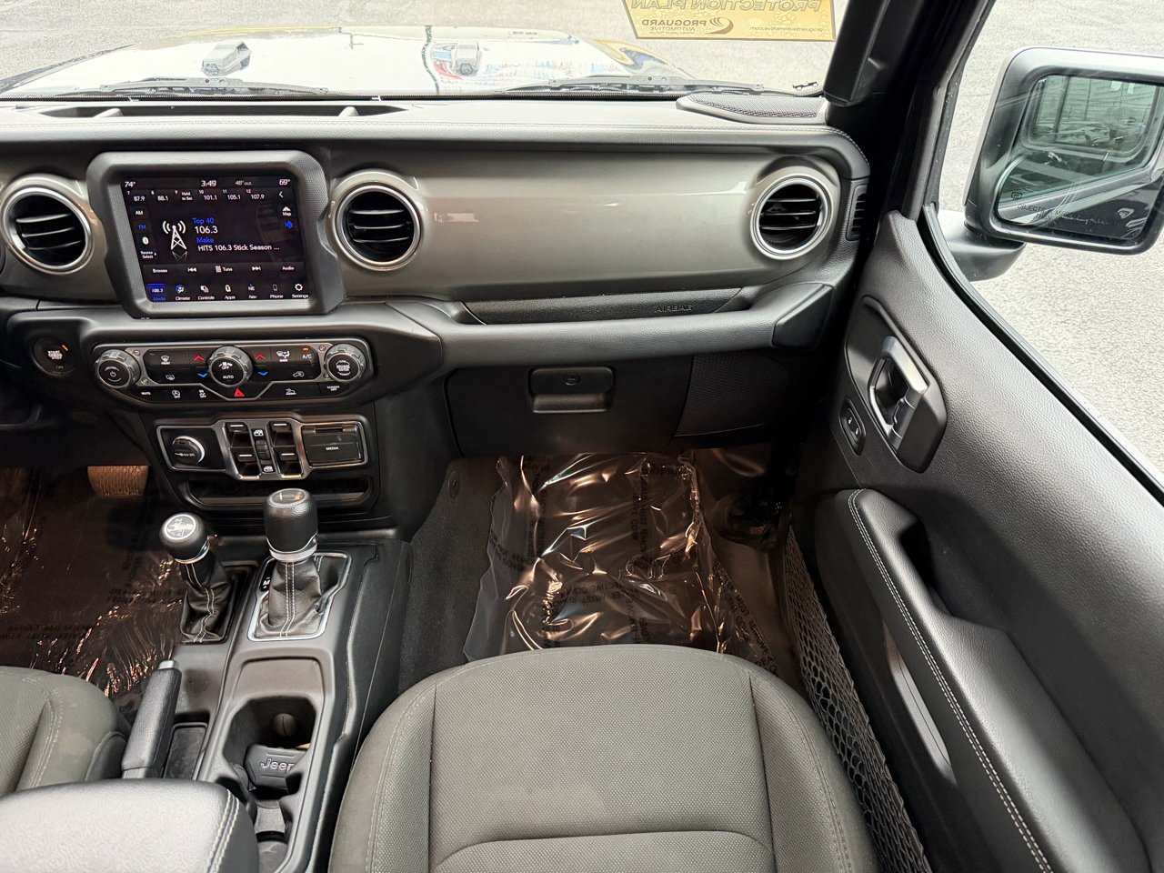 Used 2023 Jeep Gladiator Overland image 23