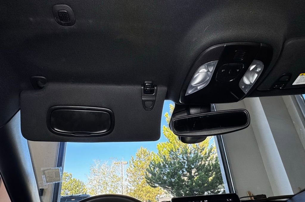 Used 2023 Jeep Compass Limited image 39