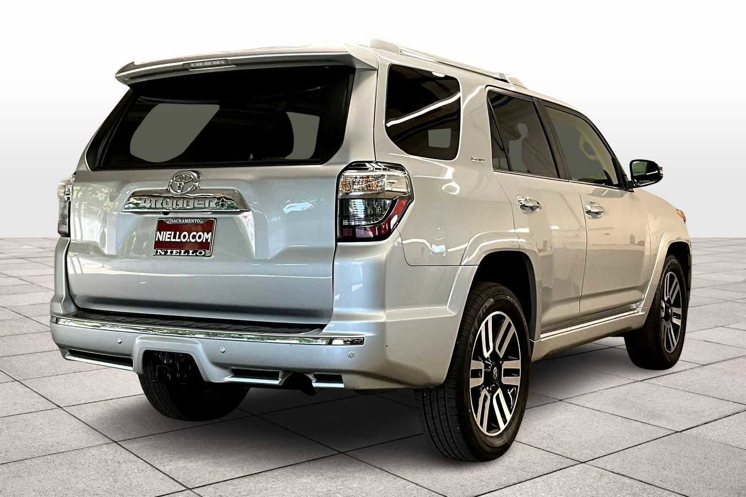Used 2023 Toyota 4Runner Limited image 16