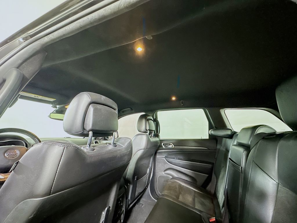 Used 2021 Jeep Grand Cherokee Laredo X image 13