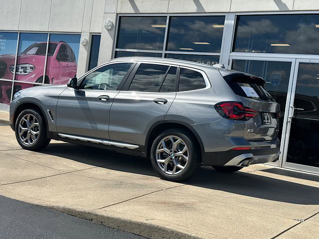 Used 2024 BMW X3 xDrive30i w/ Premium Package w/ZPA AWD/4WD image 7