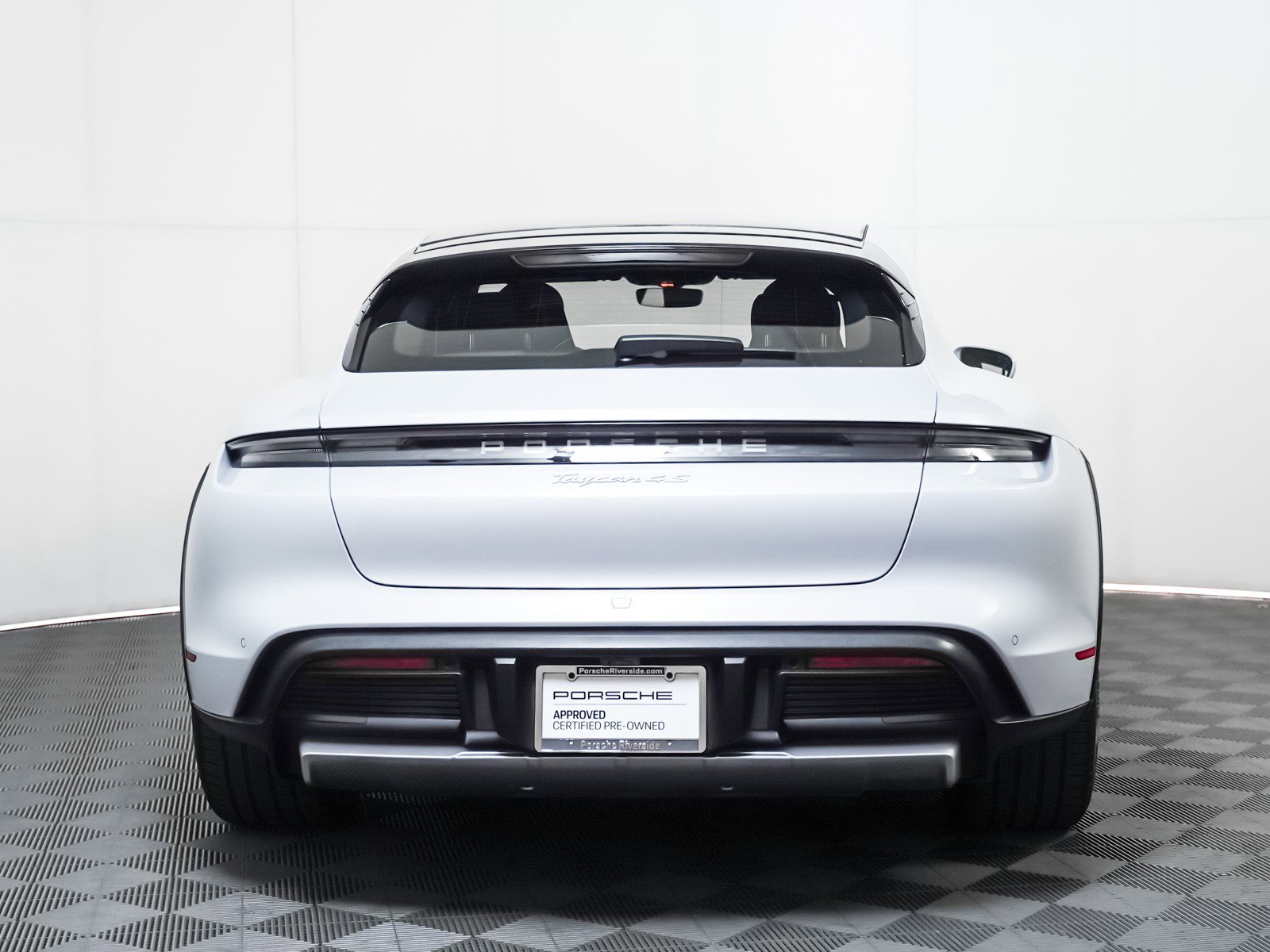 Used 2024 Porsche Taycan 4S image 11