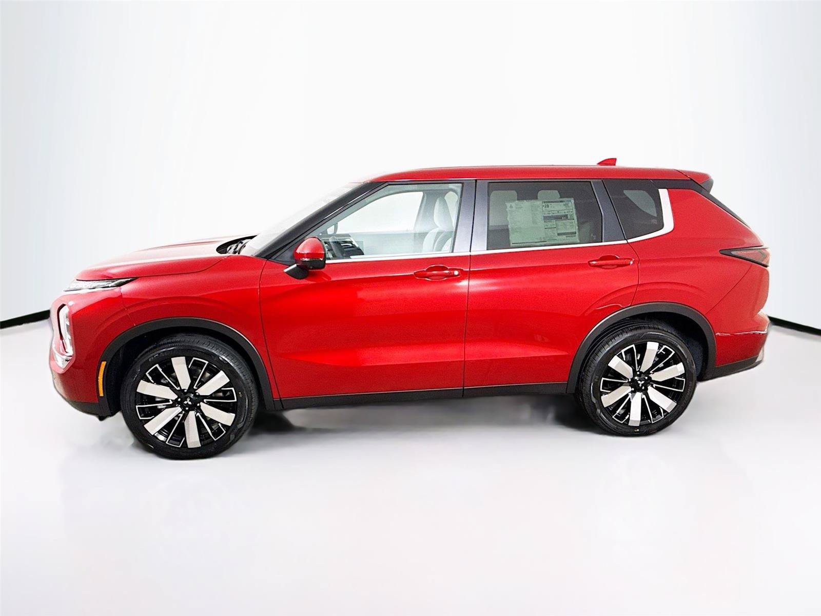 New 2026 Mitsubishi Outlander SE FWD image 4