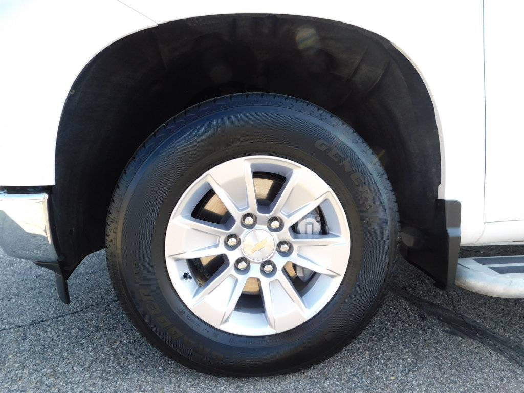 Used 2025 Chevrolet Silverado 1500 W/T RWD image 13