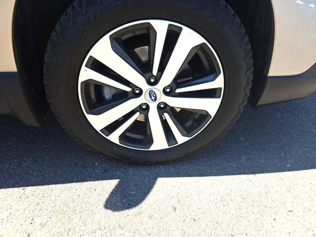 Used 2018 Subaru Outback 2.5i Limited AWD/4WD image 35