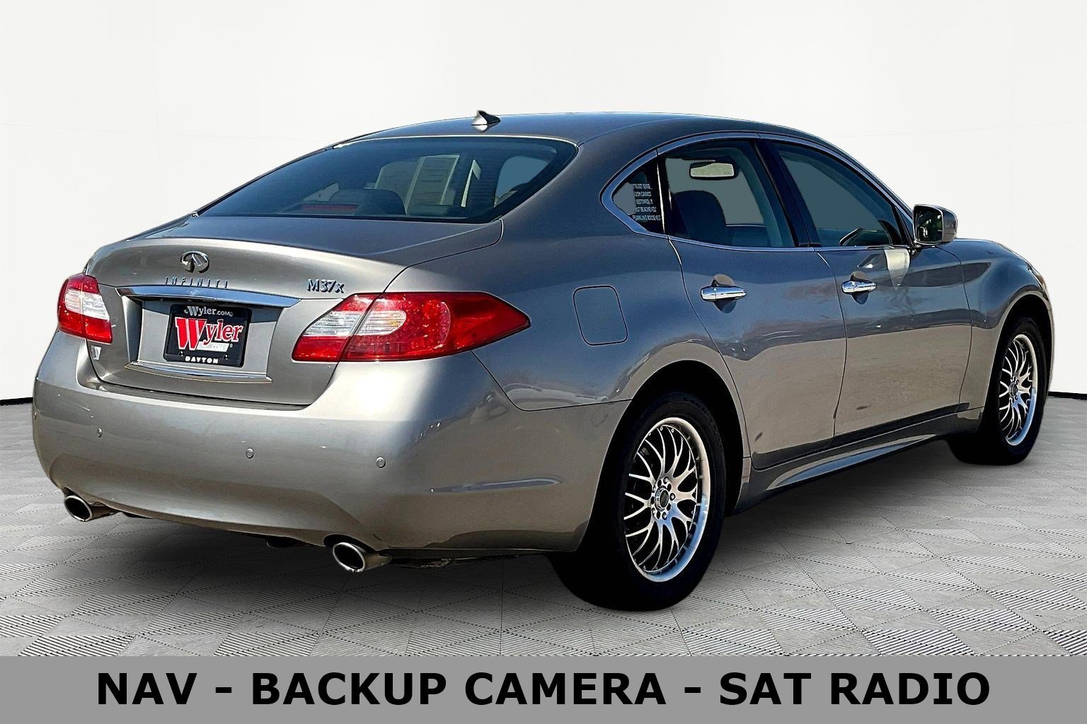 Used 2013 INFINITI M37 x w/ Premium Pkg AWD/4WD image 6