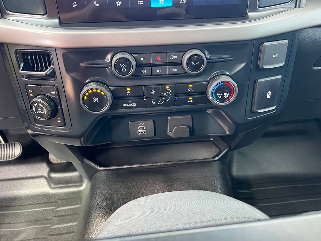 Used 2025 Ford F150 XL w/ Equipment Group 103A High AWD/4WD image 28