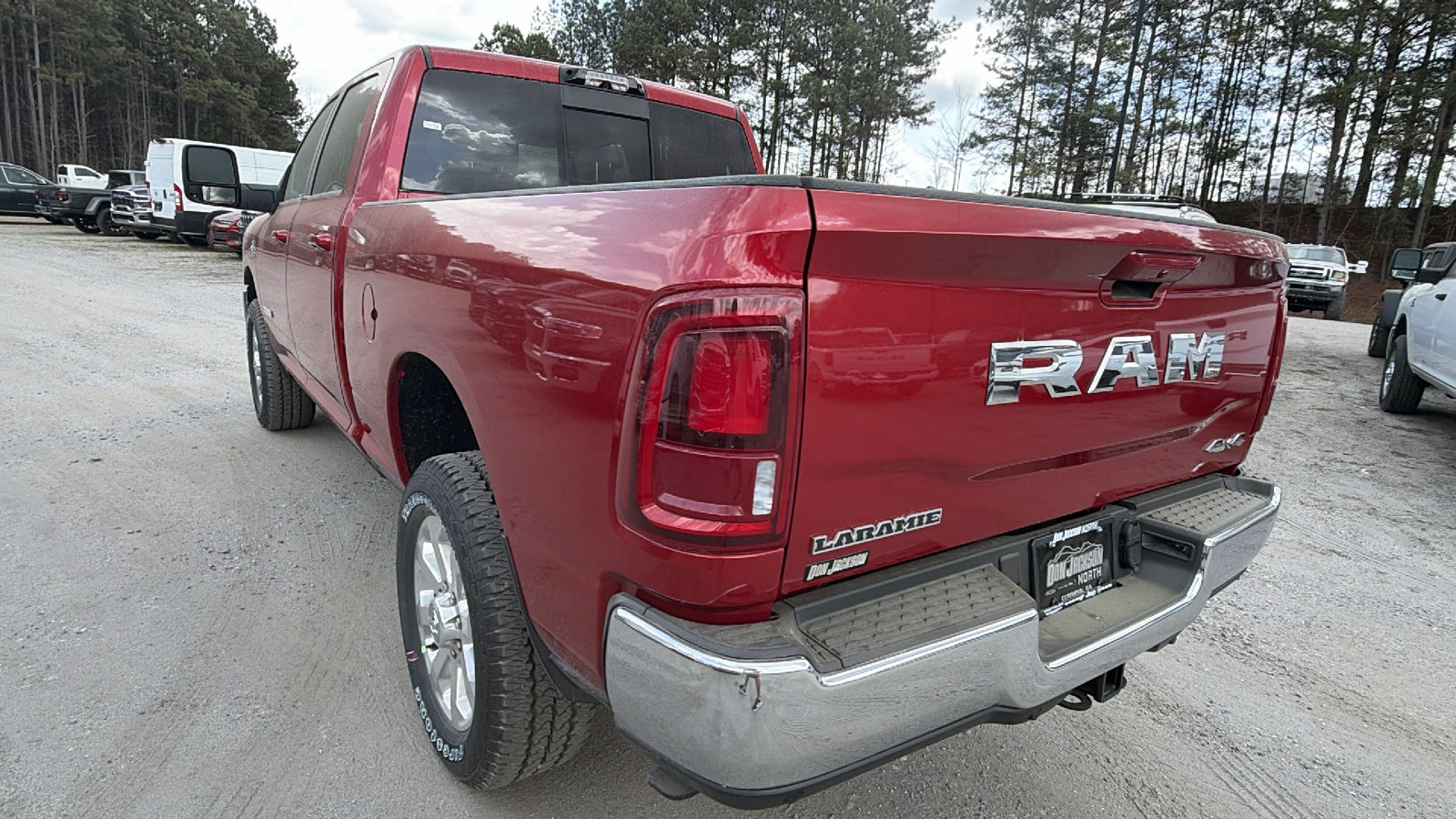 New 2026 RAM 2500 Laramie AWD/4WD image 10