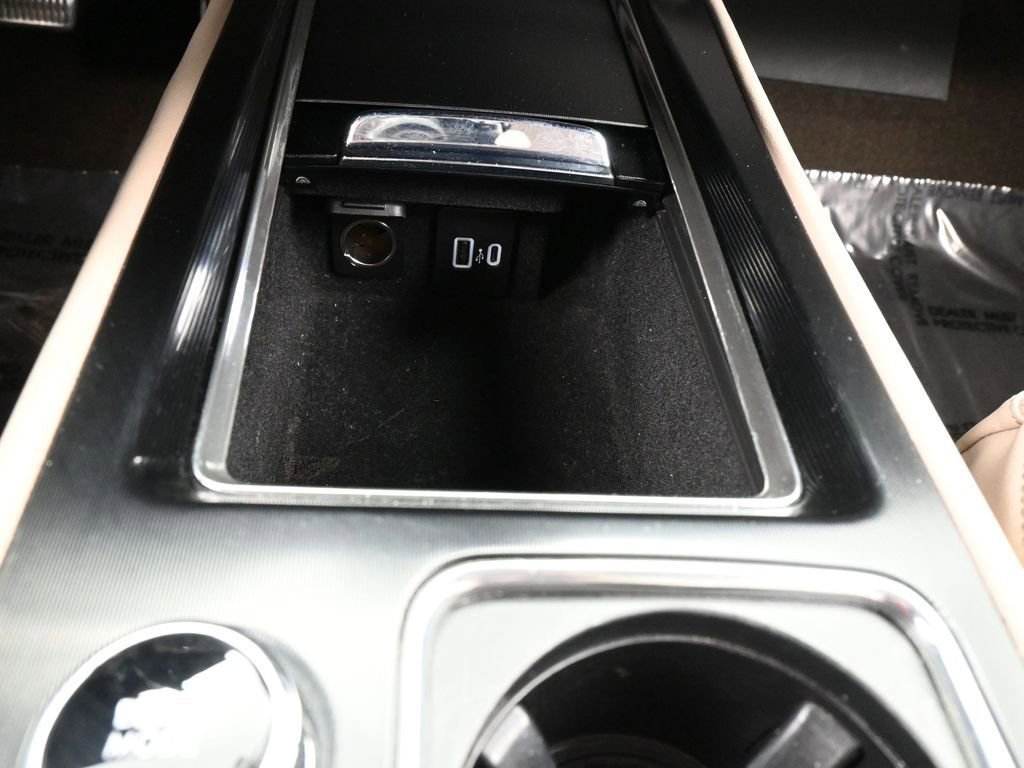 Used 2022 Lincoln Corsair Reserve image 29