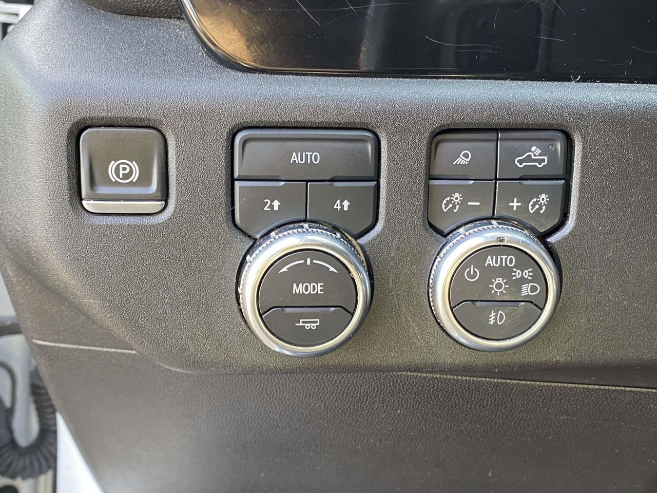 Used 2024 GMC Sierra 1500 SLT image 18