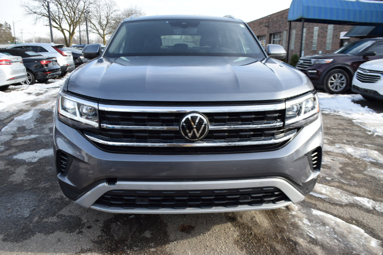 Used 2023 Volkswagen Atlas Cross Sport SEL image 3