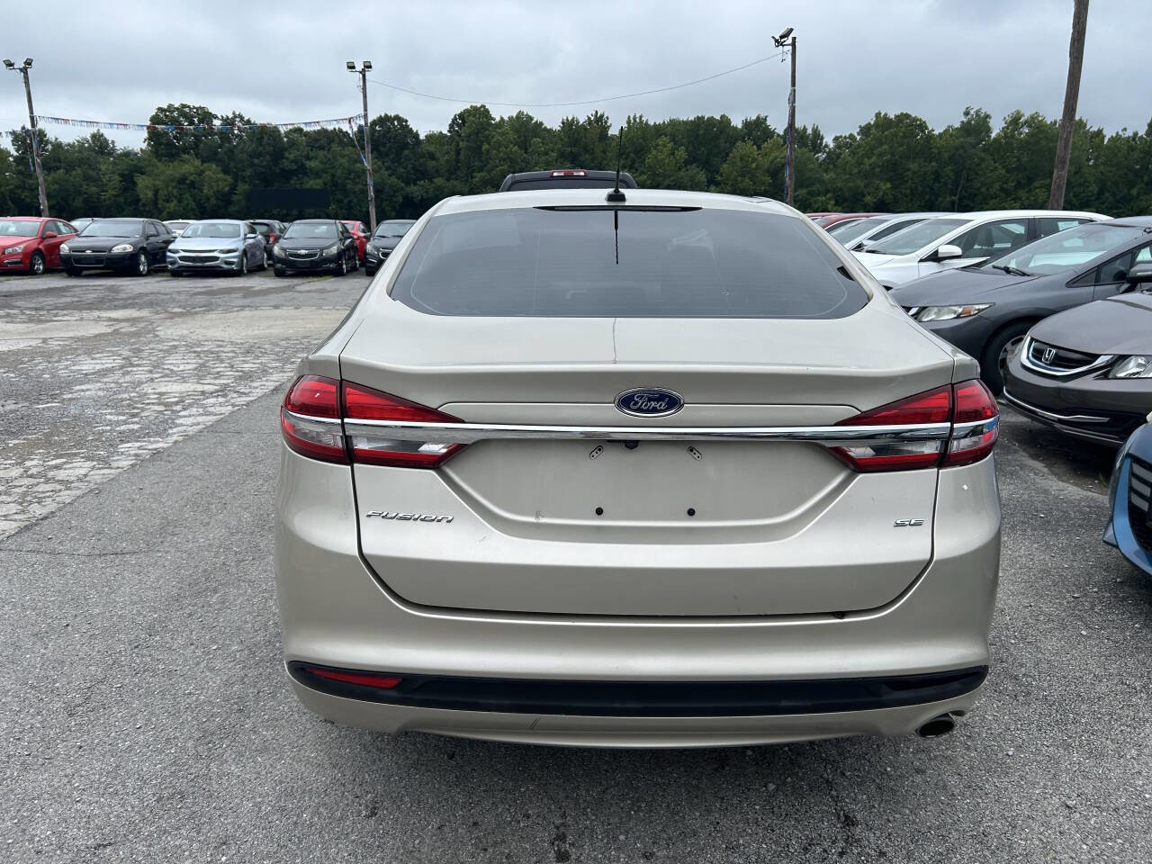 Used 2018 Ford Fusion SE image 5