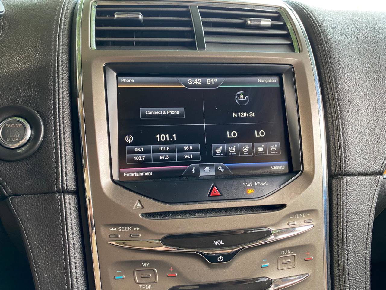 Used 2015 Lincoln MKX FWD w/ Equipment Group 101A image 68