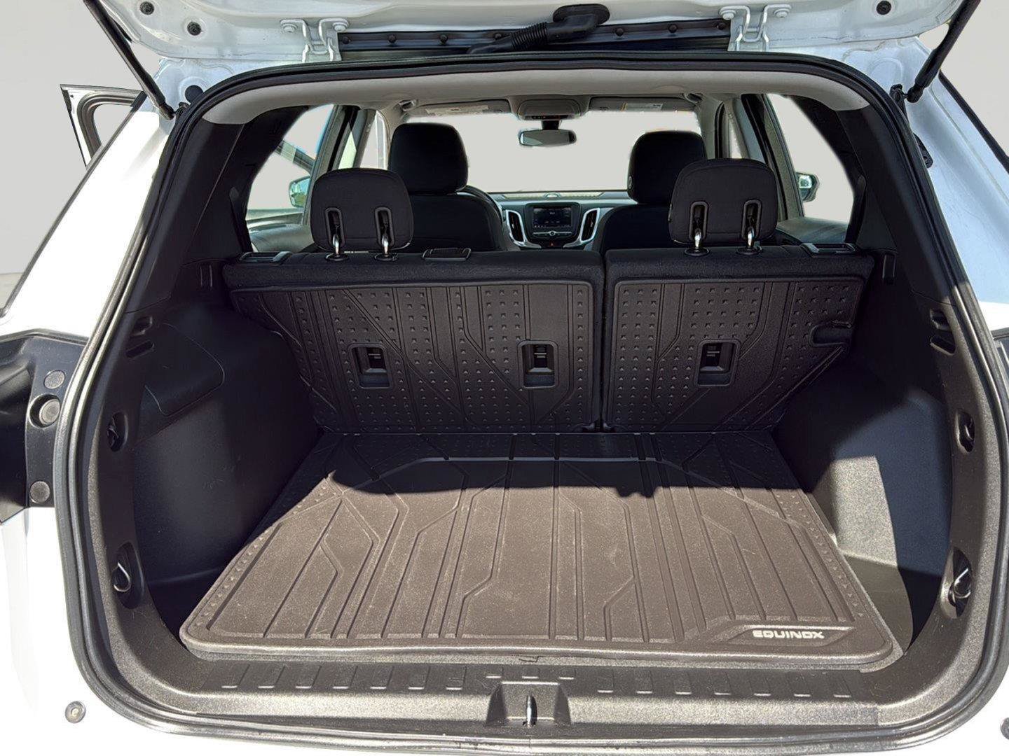 Used 2019 Chevrolet Equinox LS w/ LPO, Floor Liner Package AWD/4WD image 14