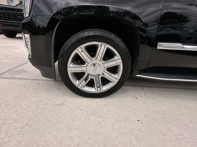 Certified 2020 Cadillac Escalade Premium Luxury RWD image 18