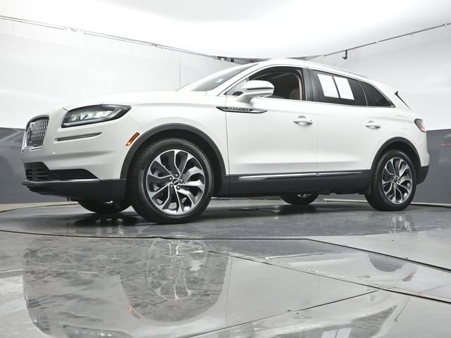 Used 2023 Lincoln Nautilus Reserve w/ Luxury Package image 37