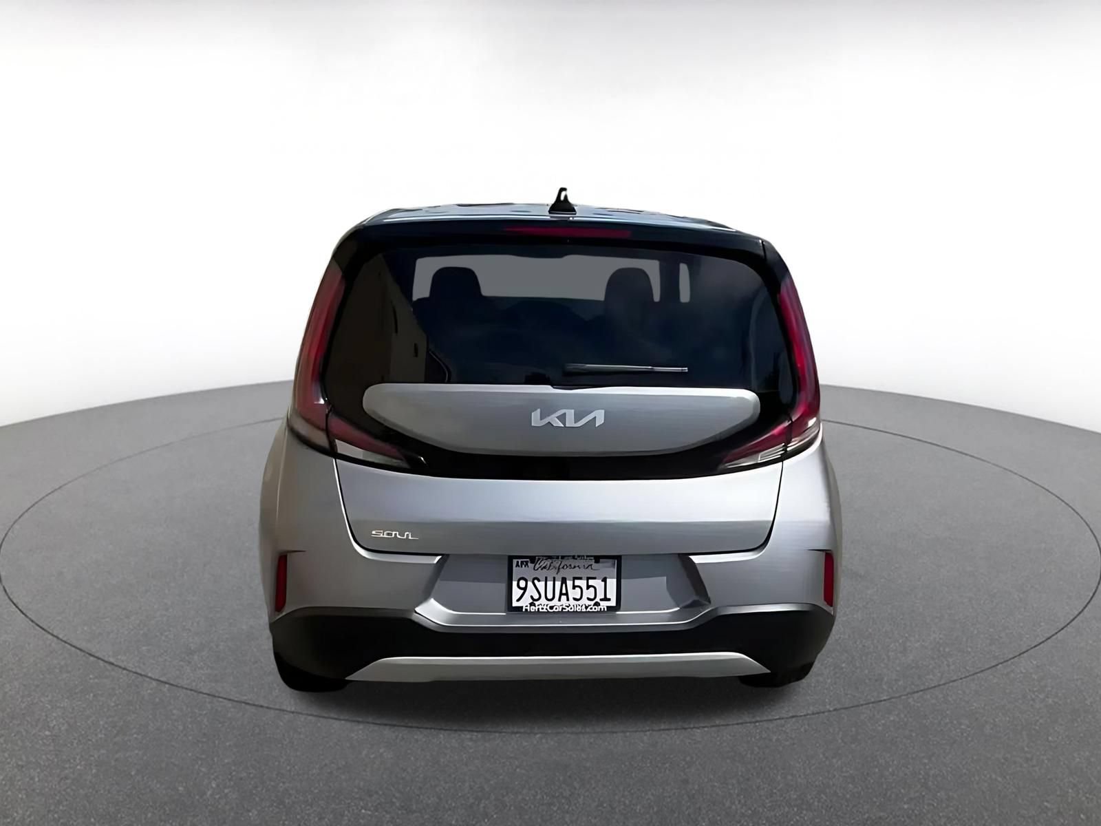 Used 2025 Kia Soul LX w/ LX Technology Package FWD image 12