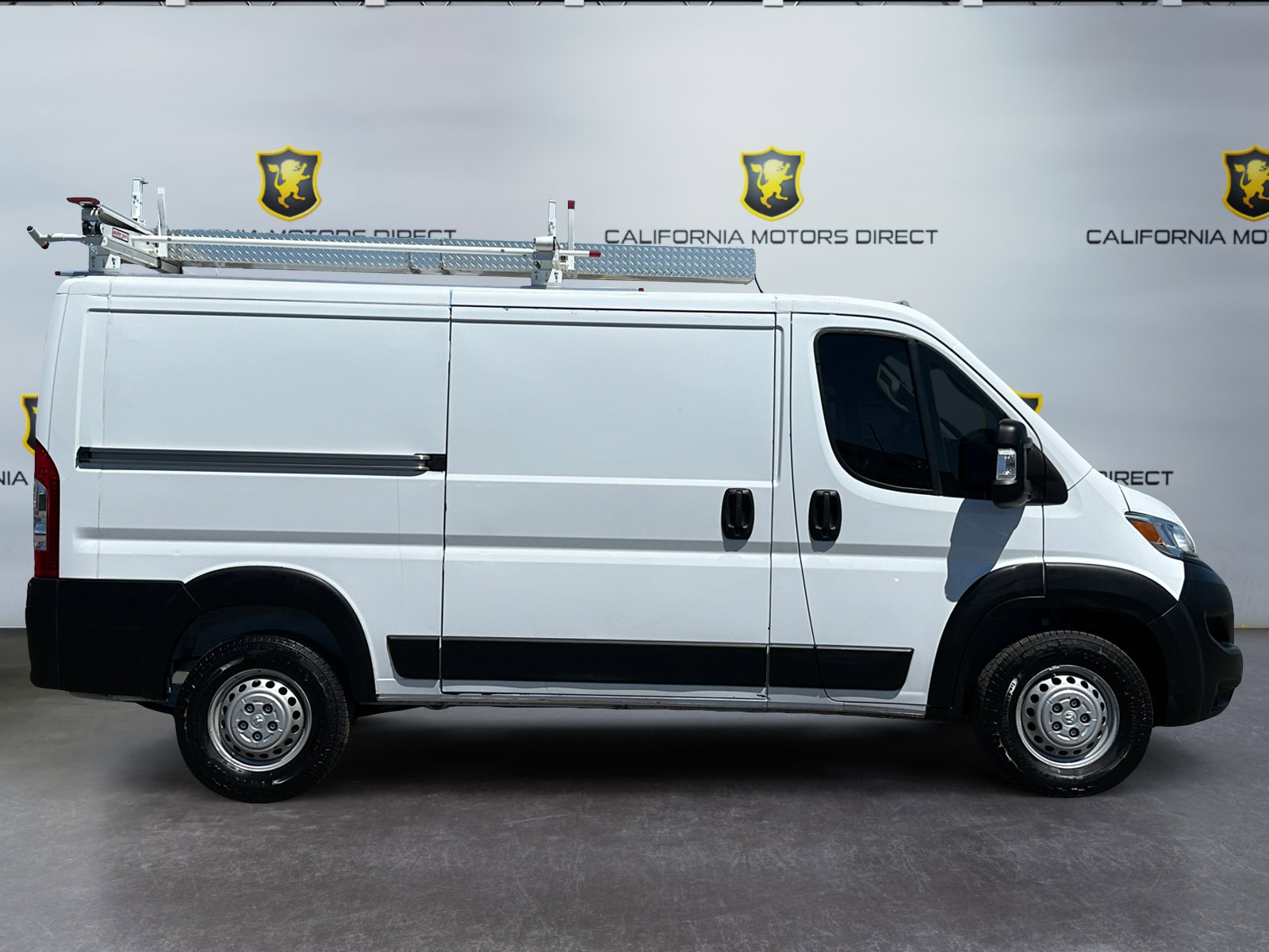 Used 2024 RAM ProMaster 2500 w/ Convenience Group FWD image 6