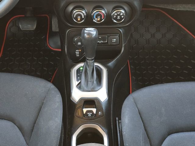 Used 2017 Jeep Renegade Sport w/ Power & Air Group image 21