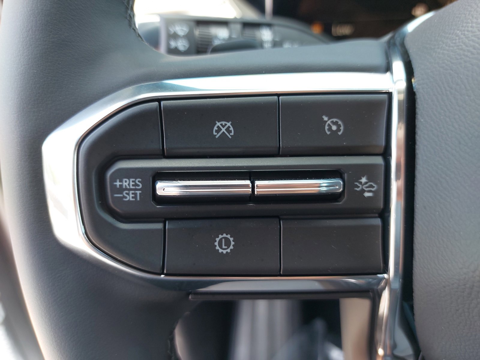 New 2025 GMC Acadia Elevation image 19