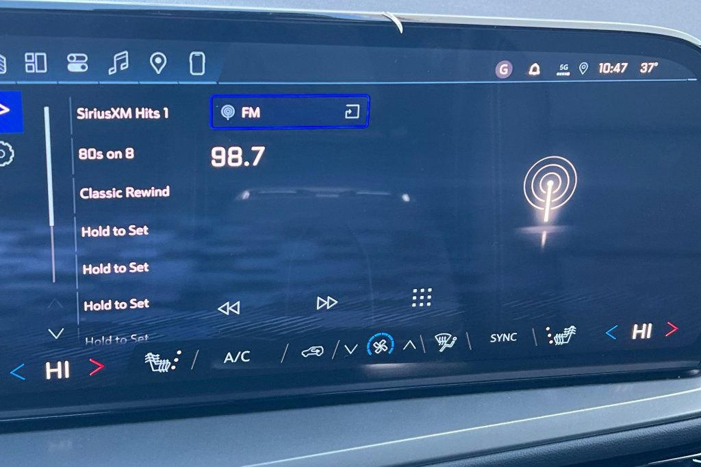 New 2026 Chevrolet Traverse LT w/ Enhanced Driving Package image 16