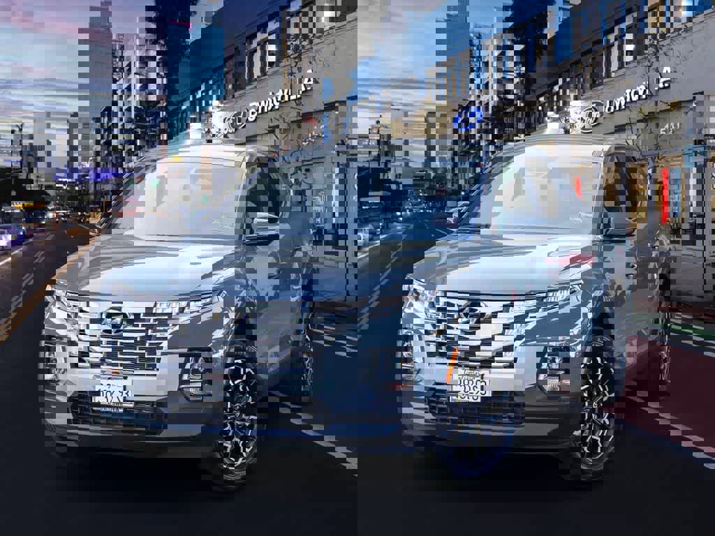 Used 2023 Hyundai Santa Cruz SEL AWD/4WD image 2