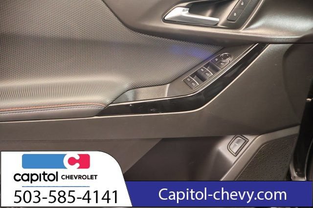 Used 2025 Chevrolet Equinox RS AWD/4WD image 11