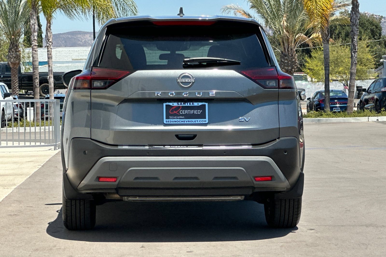 Used 2023 Nissan Rogue SV FWD image 5