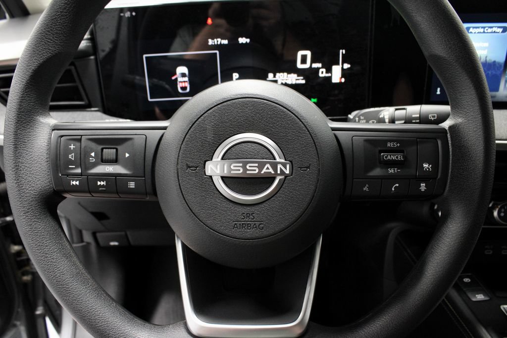 Certified 2025 Nissan Kicks SV AWD/4WD image 29