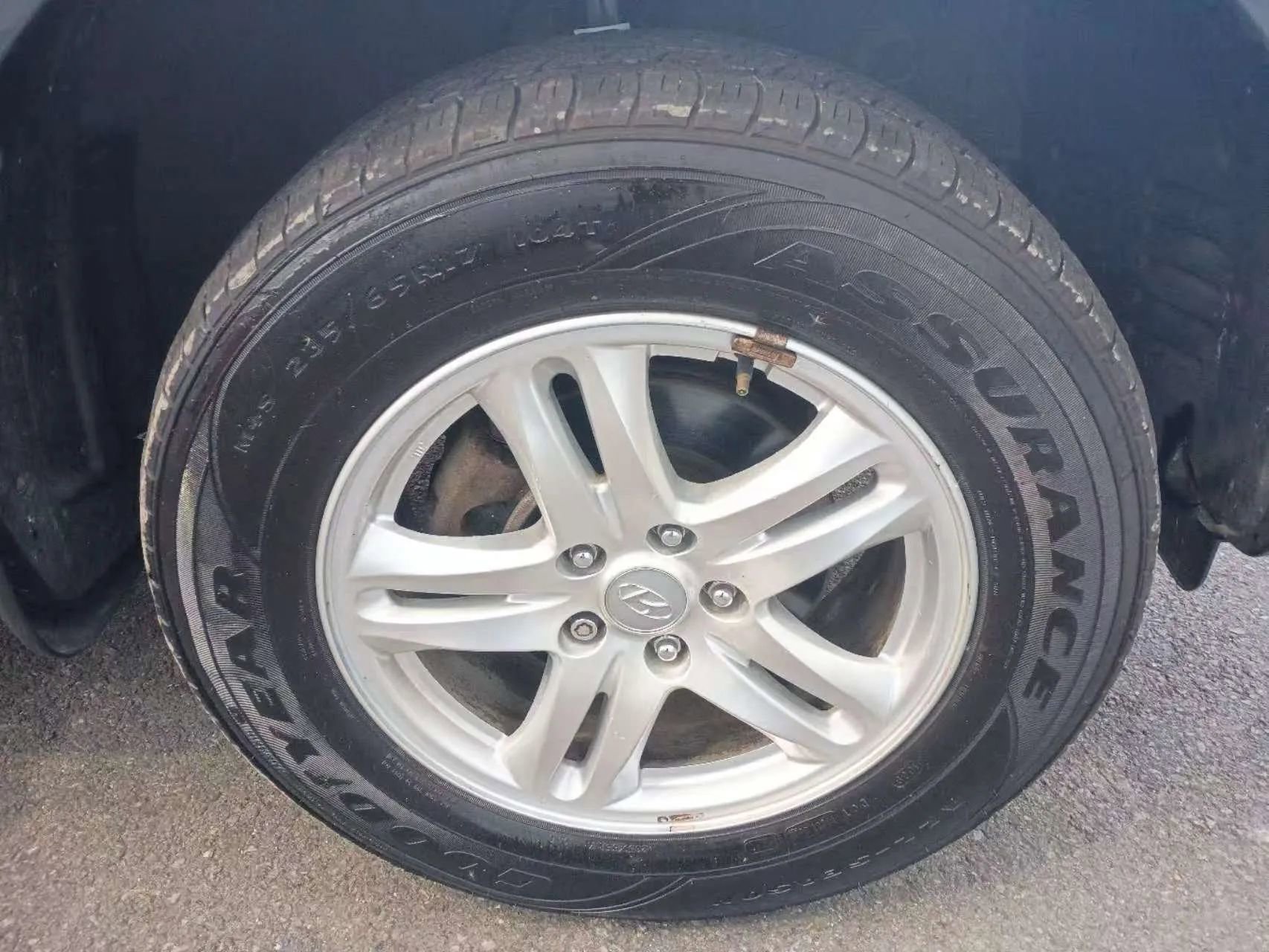 Used 2012 Hyundai Santa Fe GLS image 24