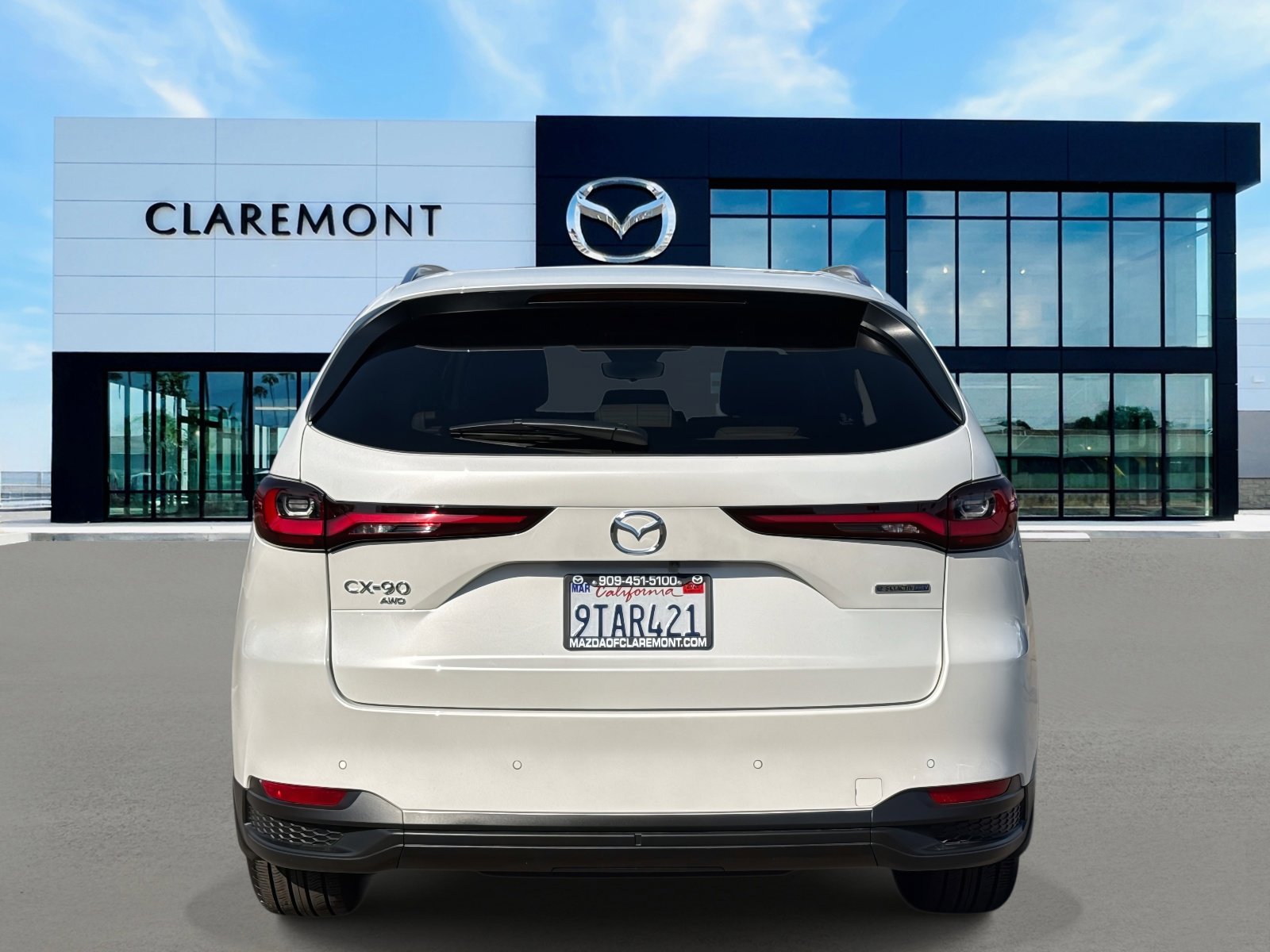 Used 2025 MAZDA CX-90 Plug-In Hybrid w/ Preferred image 5