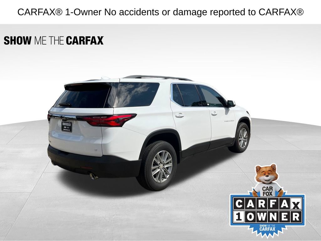 Used 2023 Chevrolet Traverse LT FWD image 3