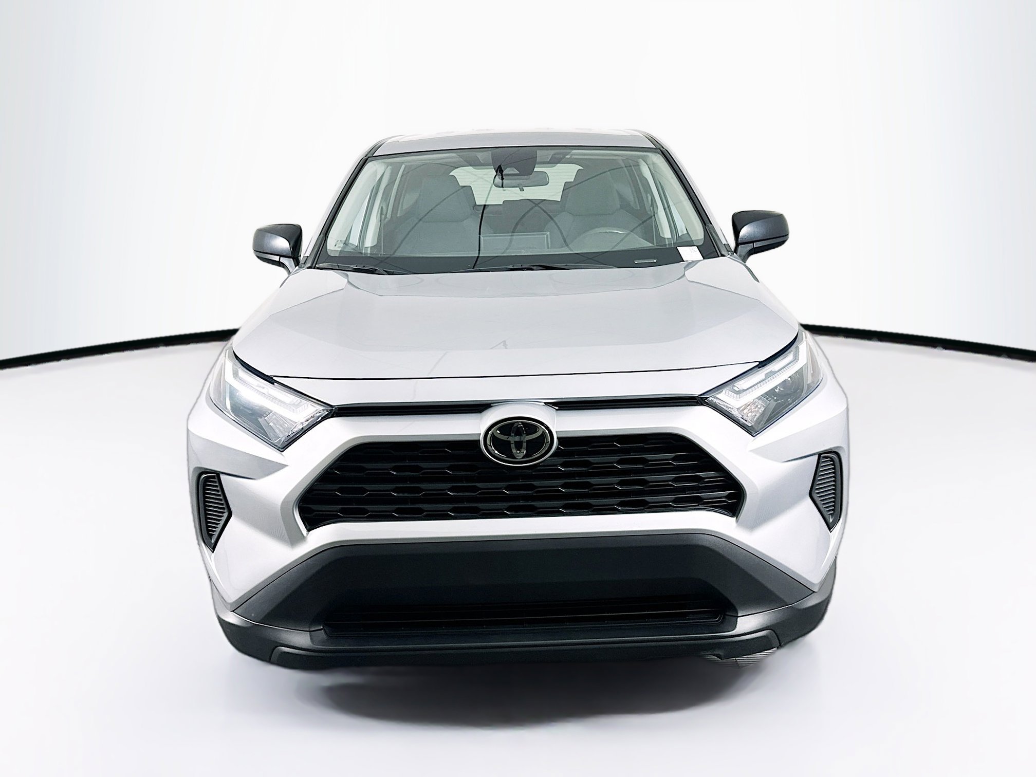 Used 2024 Toyota RAV4 LE image 2