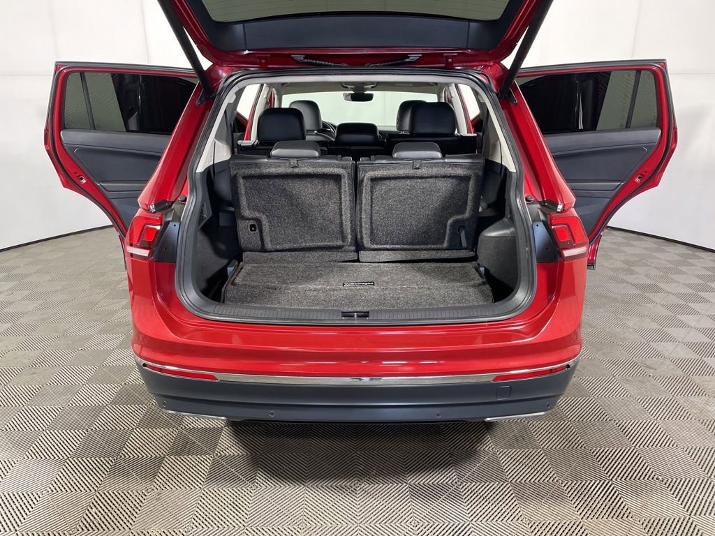 Used 2018 Volkswagen Tiguan SEL Premium w/ 3rd Row Seat Package image 22