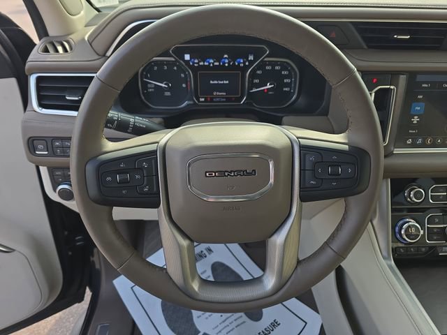 Used 2021 GMC Yukon Denali w/ Advanced Technology Package image 18