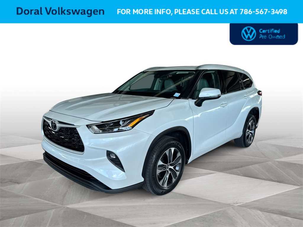 Used 2022 Toyota Highlander XLE