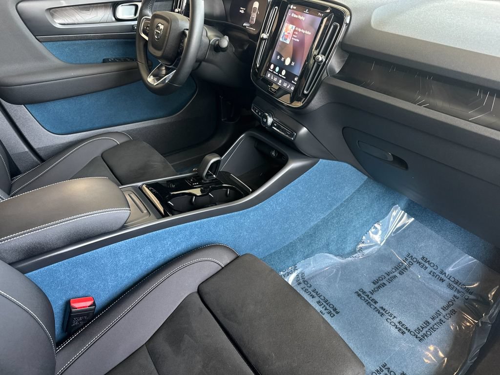 Certified 2023 Volvo C40 P8 Recharge Plus AWD/4WD image 15