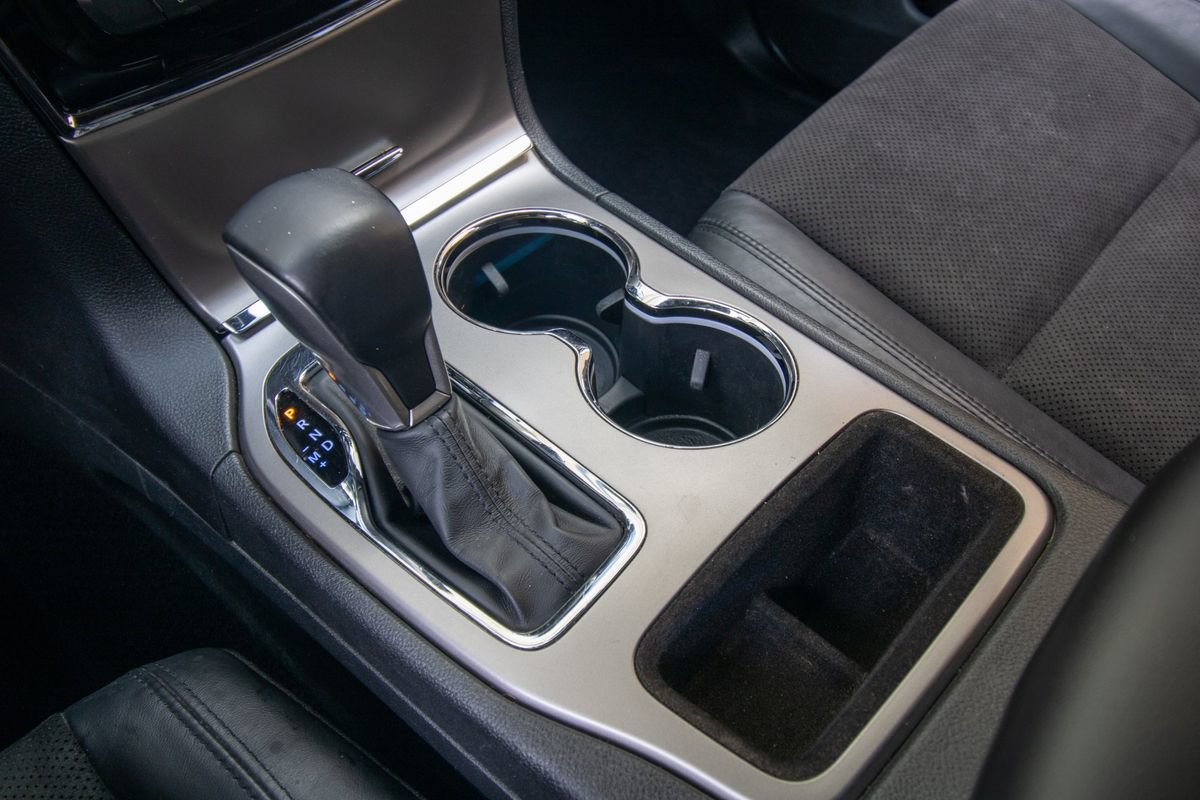 Used 2020 Jeep Grand Cherokee Altitude RWD image 32