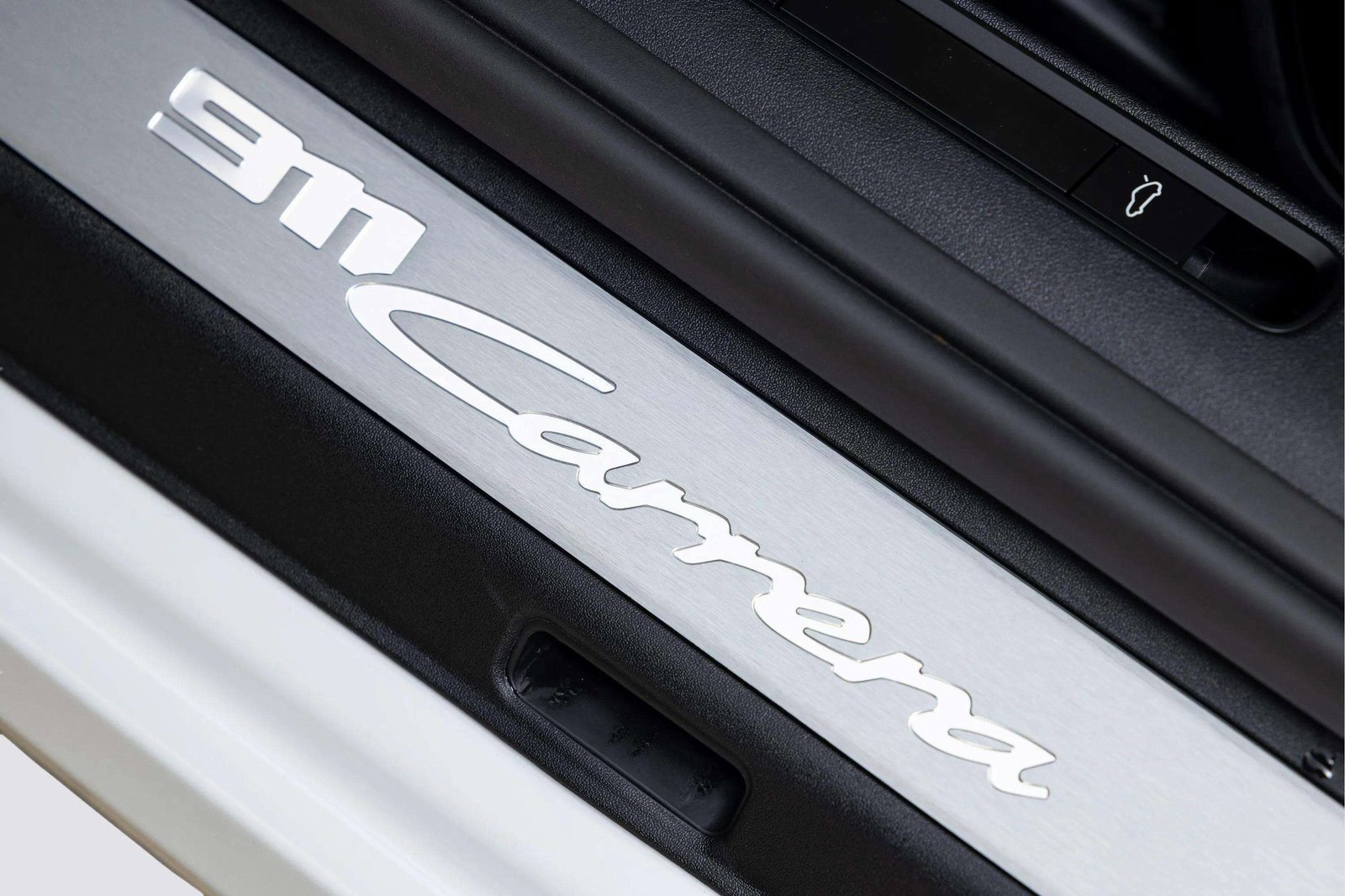 Used 2025 Porsche 911 Carrera image 22