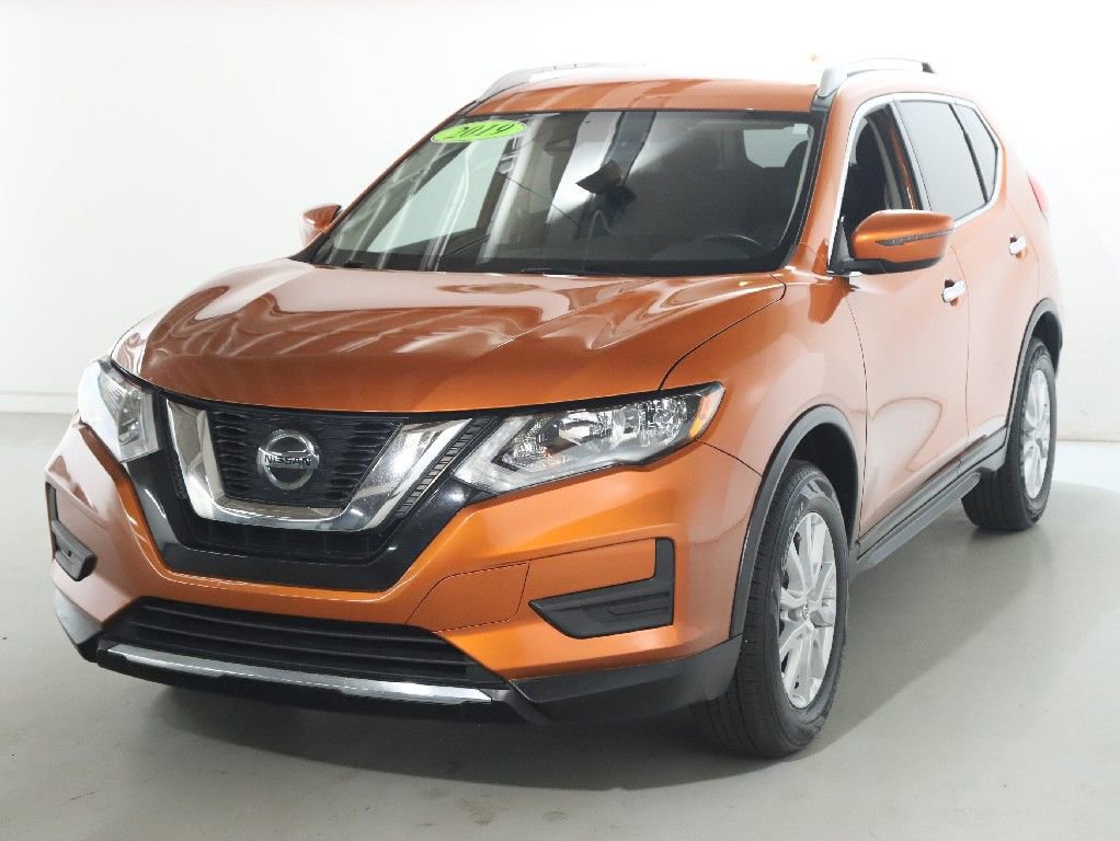 Used 2019 Nissan Rogue SV image 5