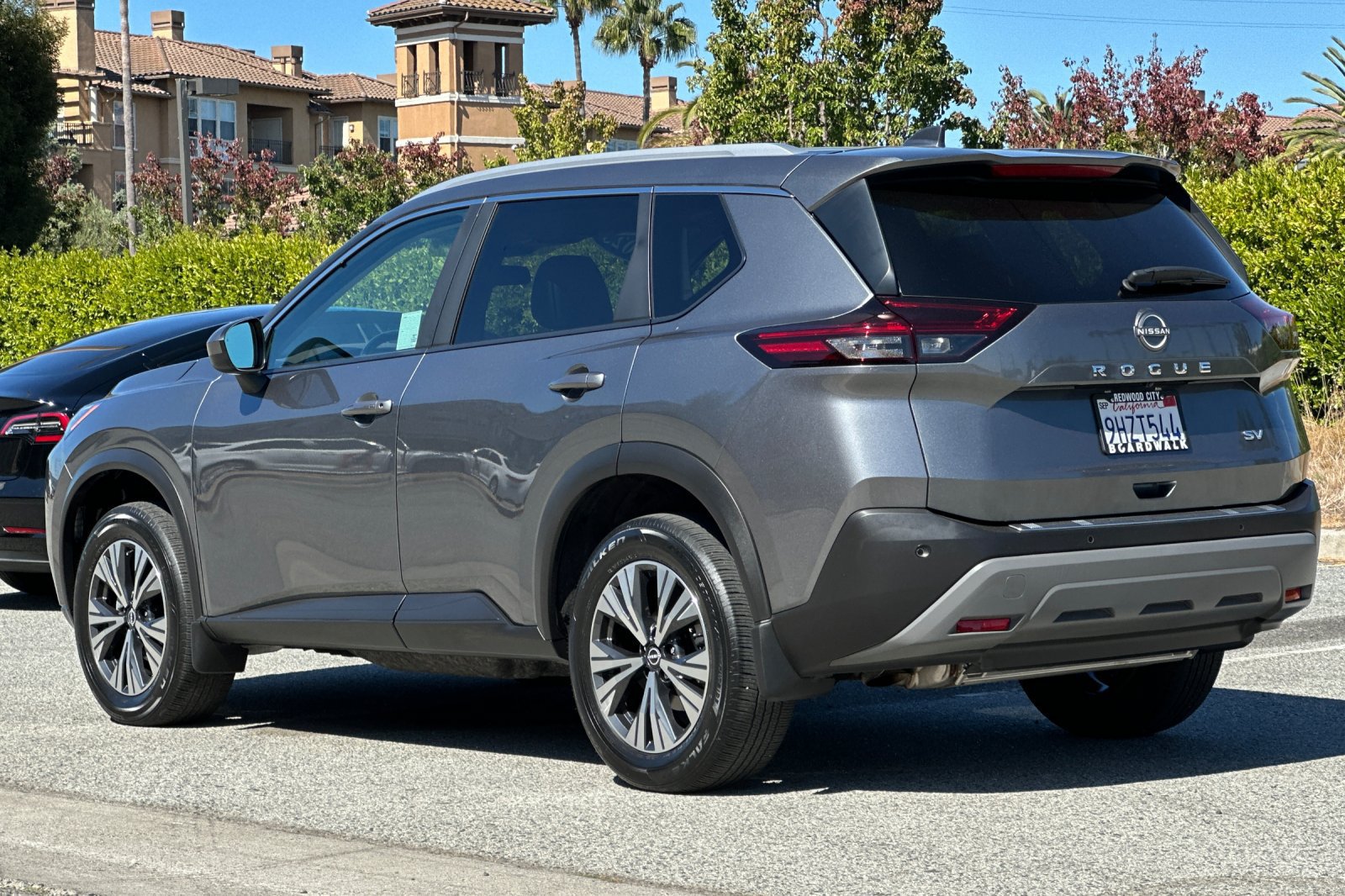 Used 2023 Nissan Rogue SV w/ SV Premium B Package FWD image 6
