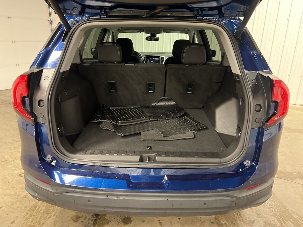Certified 2022 GMC Terrain SLE w/ Driver Convenience Package image 10